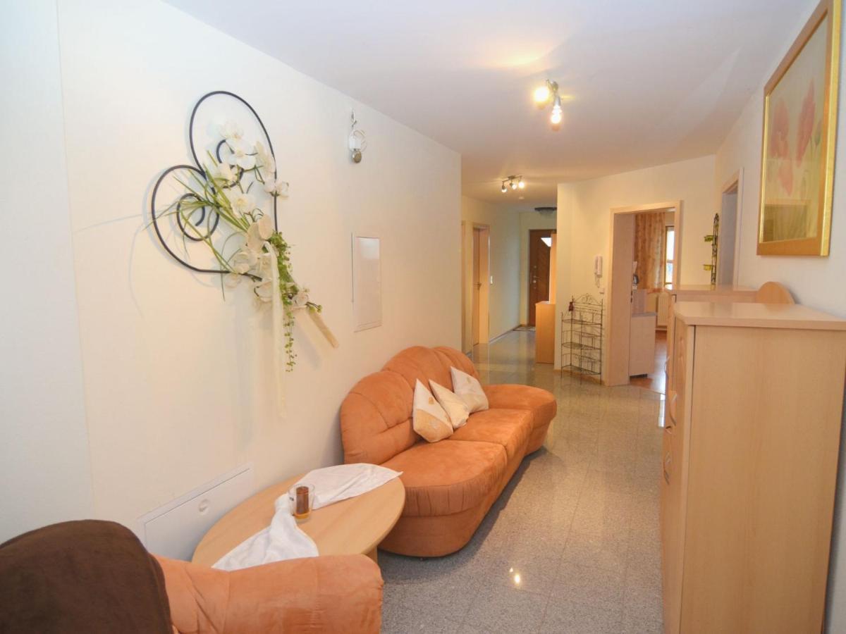 Holiday Flat With Swimming Pool In Prackenbach فيشتاخ المظهر الخارجي الصورة