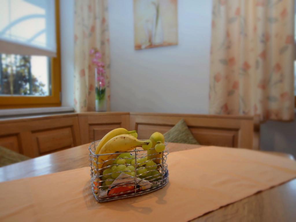 Holiday Flat With Swimming Pool In Prackenbach فيشتاخ المظهر الخارجي الصورة
