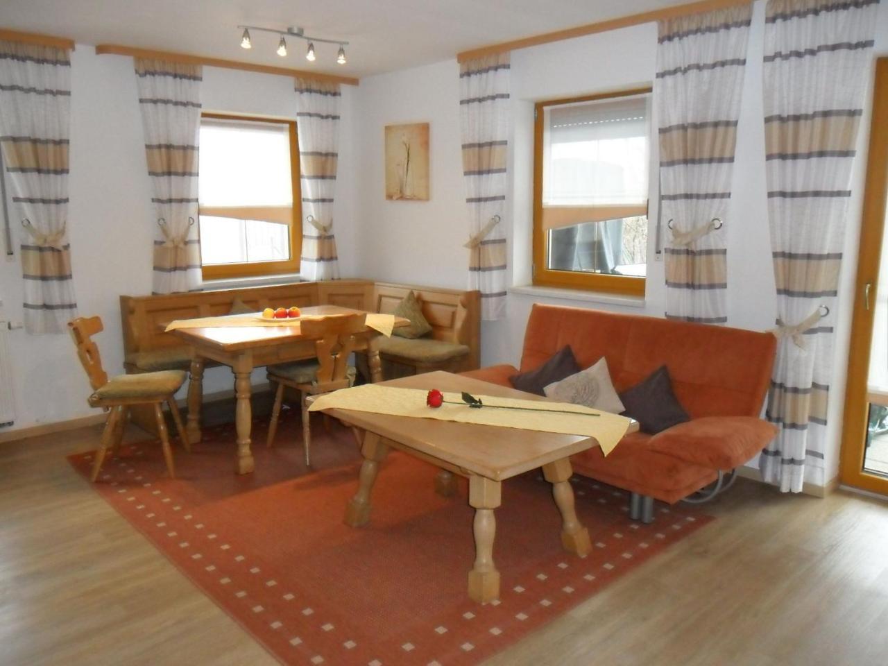 Holiday Flat With Swimming Pool In Prackenbach فيشتاخ المظهر الخارجي الصورة